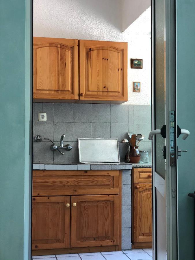 Compact City Center Apartment Kurdzhali Luaran gambar